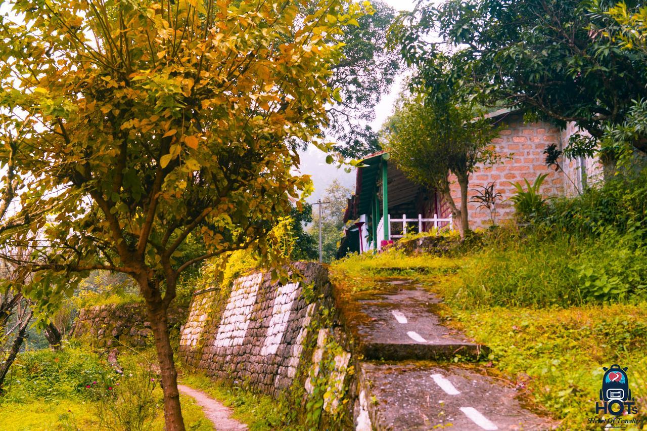 Hots Nainital Hostel Patwa Dunga Exterior photo