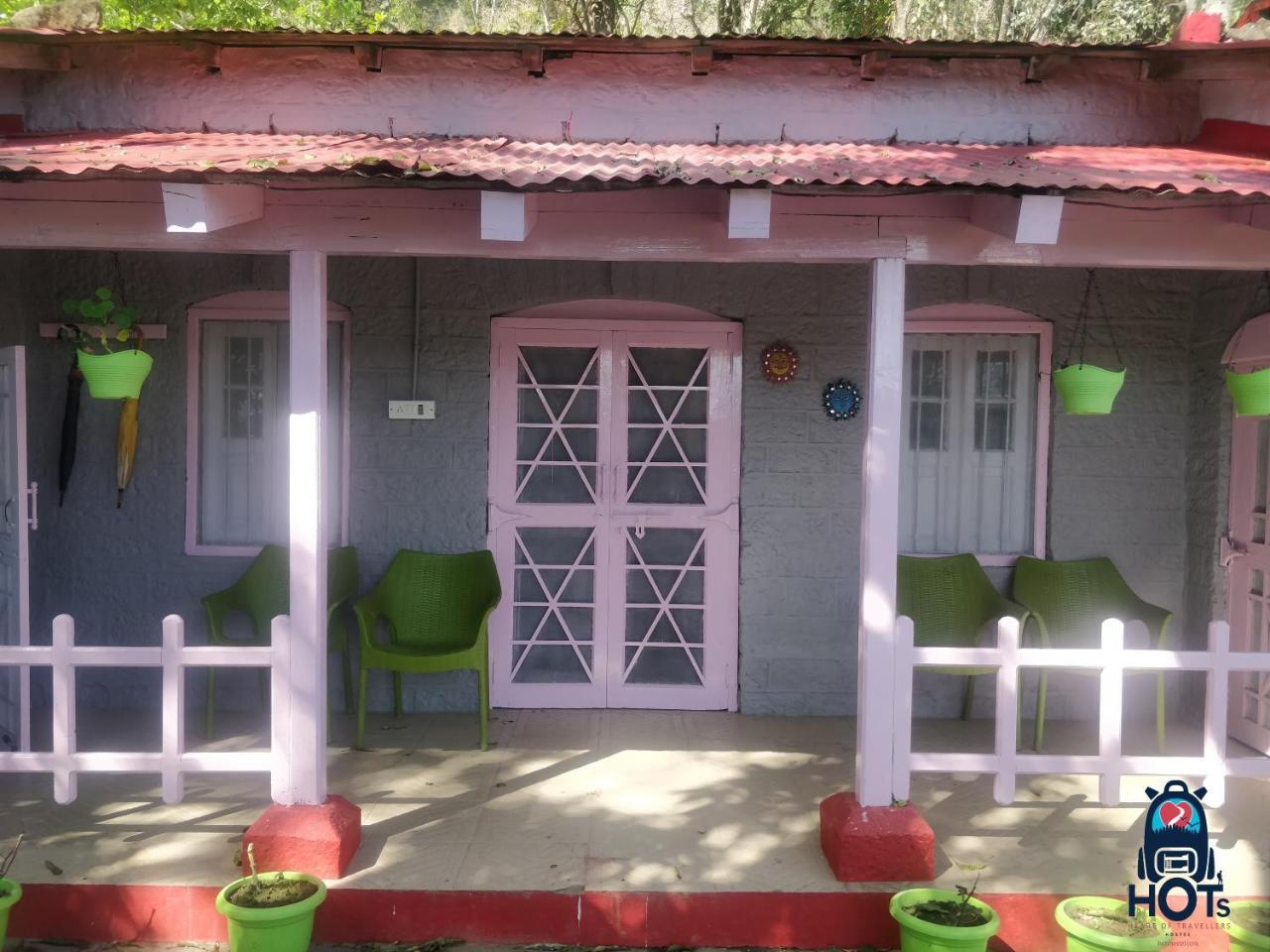 Hots Nainital Hostel Patwa Dunga Exterior photo